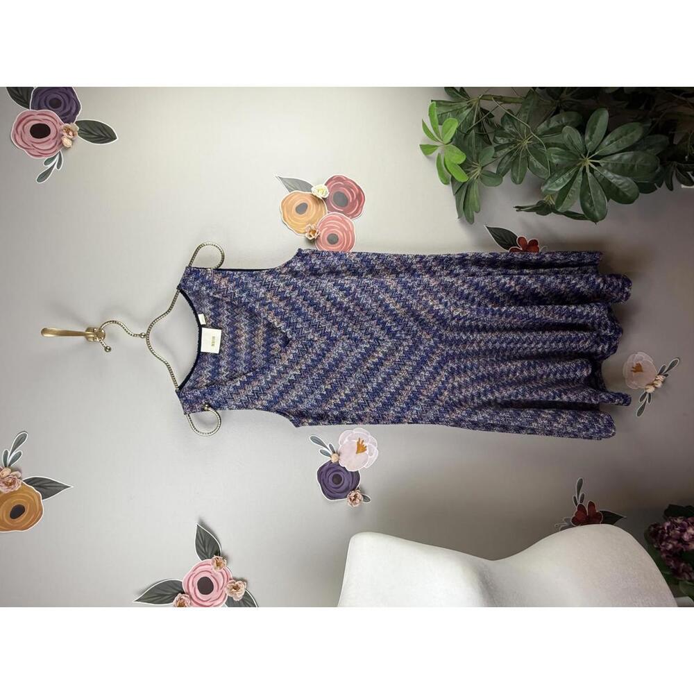 Maeve by Anthropologie Blue V-Neck Chevron Sleeveless Midi Dress - Size - Small